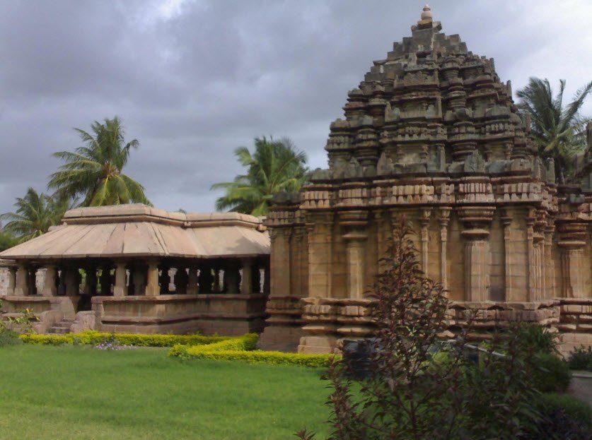 Hooli Fort, Belagavi (Belgaum), Karnataka - Vushii.com